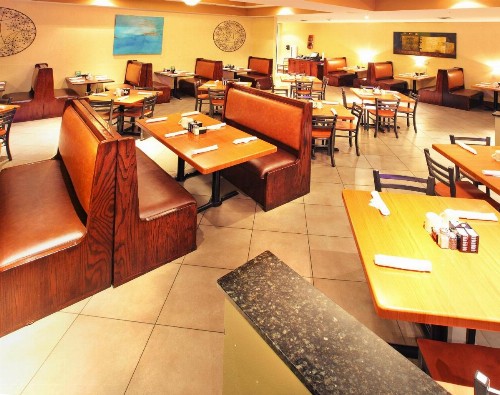 Holiday Inn and Suites Rogers at Pinnacle Hills an IHG Hotel - image 10