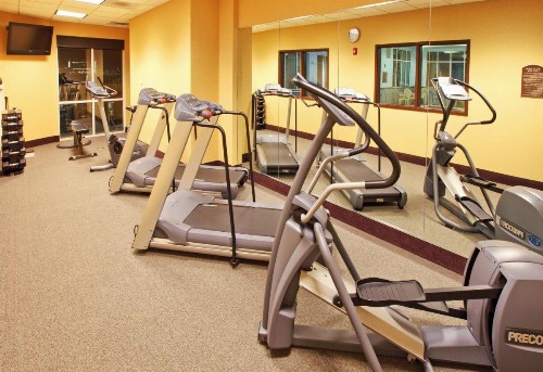 Holiday Inn and Suites Rogers at Pinnacle Hills an IHG Hotel - image 2