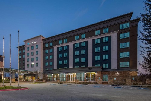 Holiday Inn and Suites Rogers at Pinnacle Hills an IHG Hotel - image 23