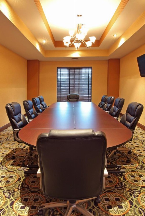 Holiday Inn and Suites Rogers at Pinnacle Hills an IHG Hotel - image 30