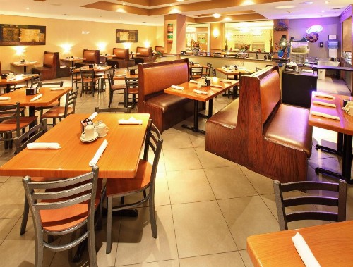 Holiday Inn and Suites Rogers at Pinnacle Hills an IHG Hotel - image 7