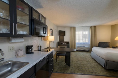 Candlewood Suites Rogers-Bentonville an IHG Hotel - image 27