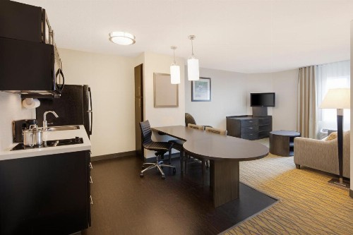 Candlewood Suites Rogers-Bentonville an IHG Hotel - image 28