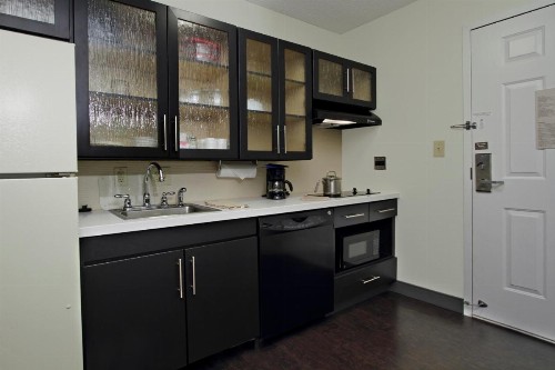 Candlewood Suites Rogers-Bentonville an IHG Hotel - image 37