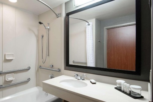 Embassy Suites Northwest Arkansas - Hotel Spa & Convention Center - image 33