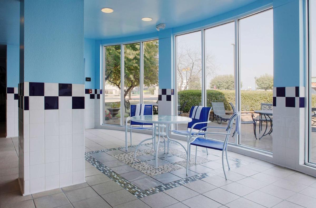 Hilton Garden Inn Bentonville Rogers - image 2