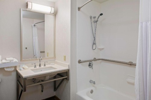 Hilton Garden Inn Bentonville Rogers - image 20