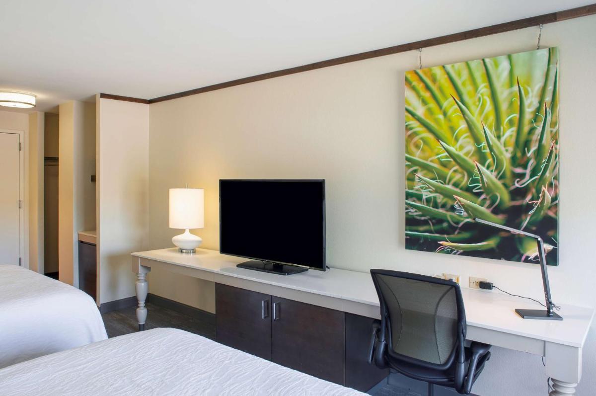 Hilton Garden Inn Bentonville Rogers - image 3