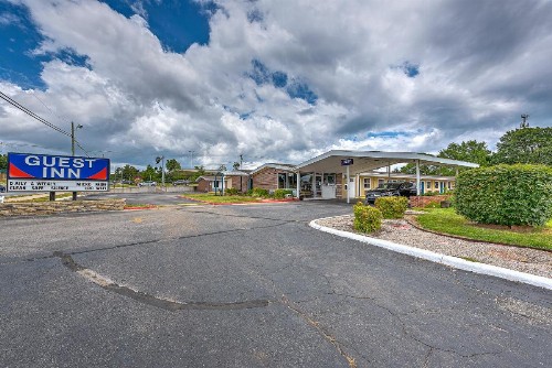 Guest Inn Rogers - image 11