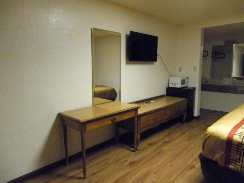 Guest Inn Rogers - image 21