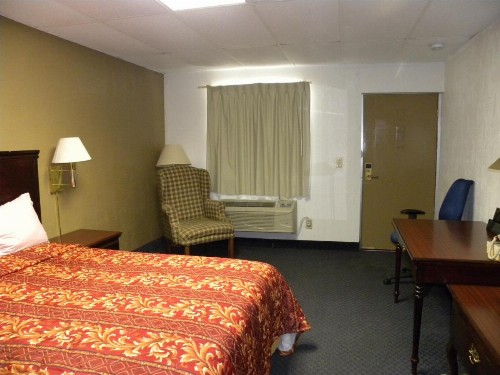 Guest Inn Rogers - image 26