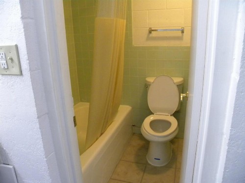 Guest Inn Rogers - image 35