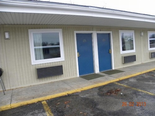 Guest Inn Rogers - image 39