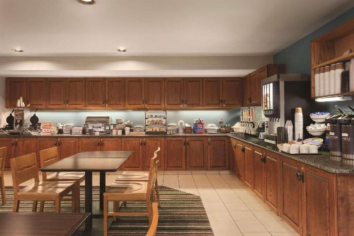 Country Inn & Suites by Radisson Bentonville South - Rogers AR - image 3