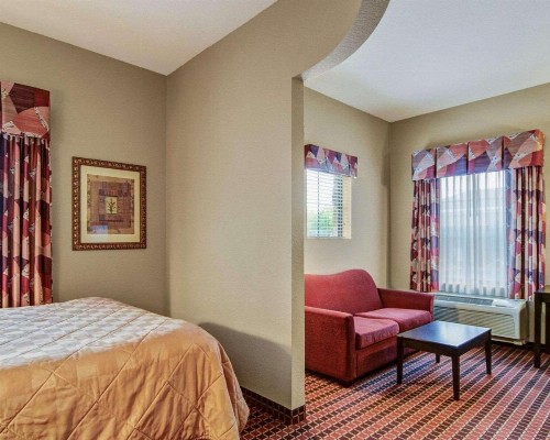 MainStay Suites Rogers Bentonville - image 1