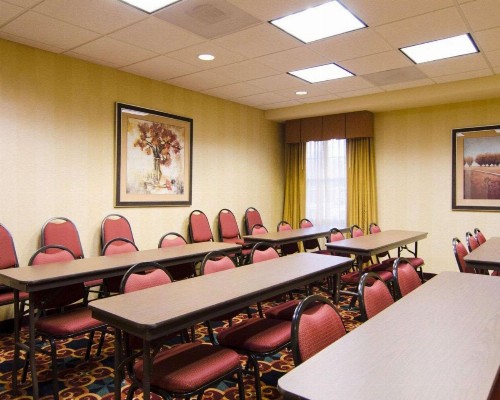 MainStay Suites Rogers Bentonville - image 16