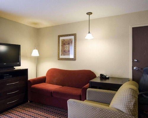 MainStay Suites Rogers Bentonville - image 21