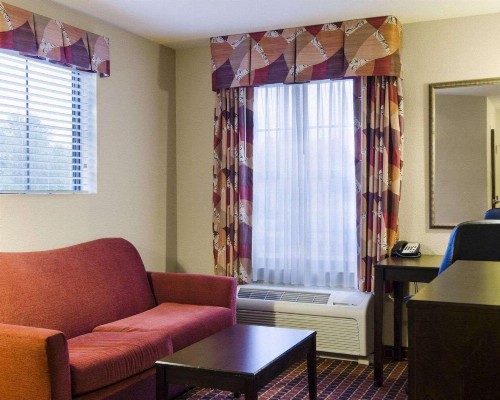 MainStay Suites Rogers Bentonville - image 25