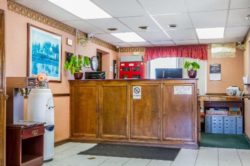 Rodeway Inn - Rohnert Park - image 16