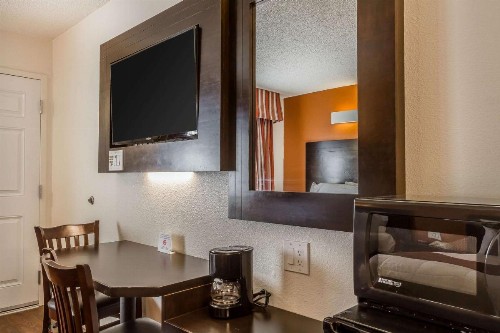 Rodeway Inn - Rohnert Park - image 22