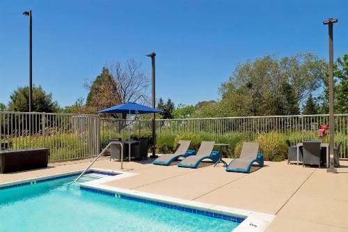 Hampton Inn & Suites Rohnert Park - Sonoma County - image 27