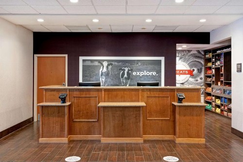 Hampton Inn & Suites Rohnert Park - Sonoma County - image 3
