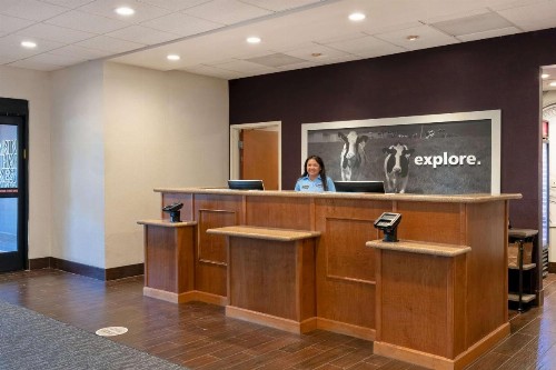 Hampton Inn & Suites Rohnert Park - Sonoma County - image 4