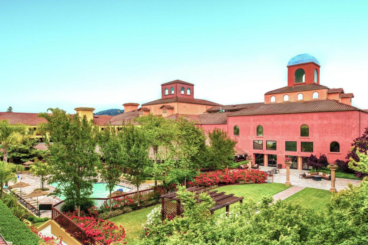 DoubleTree by Hilton Sonoma Wine Country - image 2