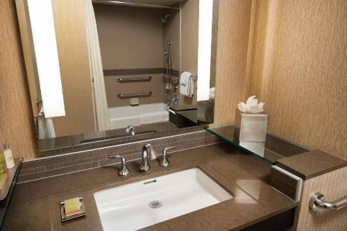 DoubleTree by Hilton Sonoma Wine Country - image 24