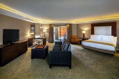 DoubleTree by Hilton Sonoma Wine Country - image 35