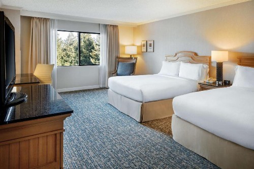 DoubleTree by Hilton Sonoma Wine Country - image 36