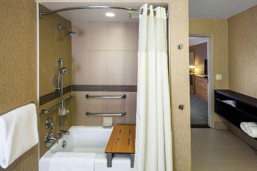 DoubleTree by Hilton Sonoma Wine Country - image 37