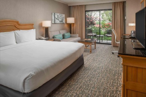 DoubleTree by Hilton Sonoma Wine Country - image 42