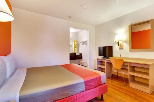 Motel 6-Rohnert Park CA - image 10