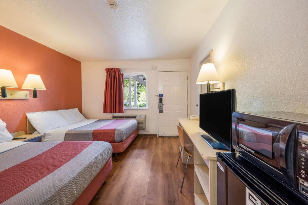 Motel 6-Rohnert Park CA - image 4