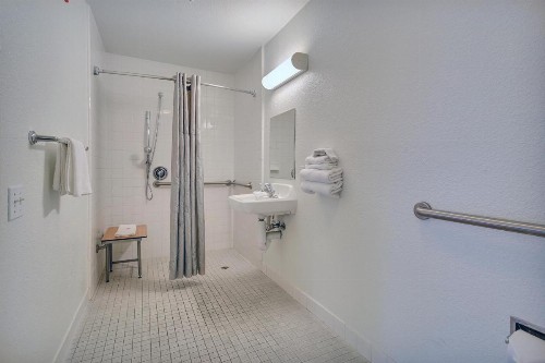 Motel 6-Rohnert Park CA - image 41