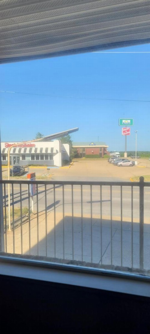 Motel 6-Rolla MO - image 19