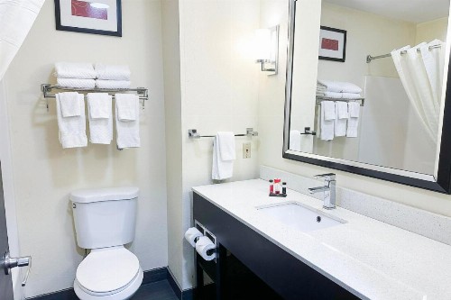 Baymont by Wyndham Rome West - image 12