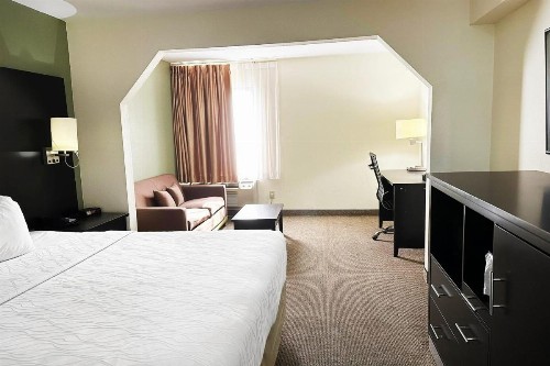 Baymont by Wyndham Rome West - image 45