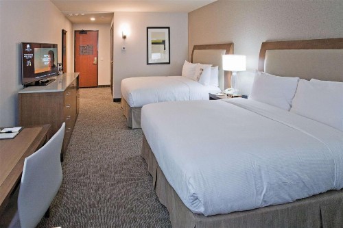 DoubleTree by Hilton Rosemead - image 11