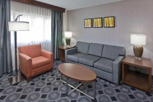 DoubleTree by Hilton Rosemead - image 16