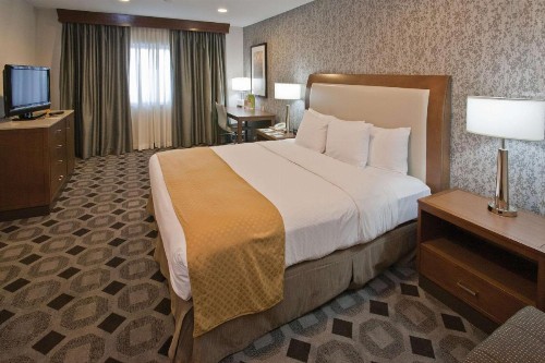 DoubleTree by Hilton Rosemead - image 18