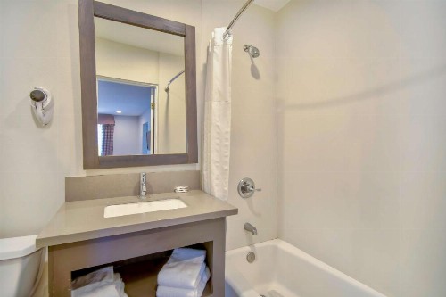 Travelodge by Wyndham Rosemead - image 15