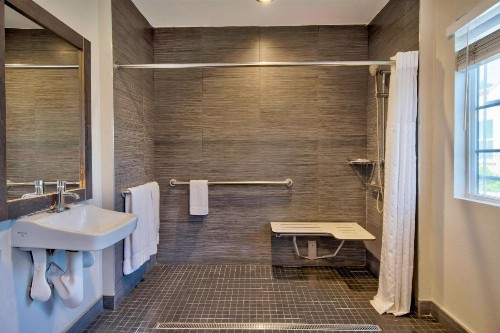 Travelodge by Wyndham Rosemead - image 16