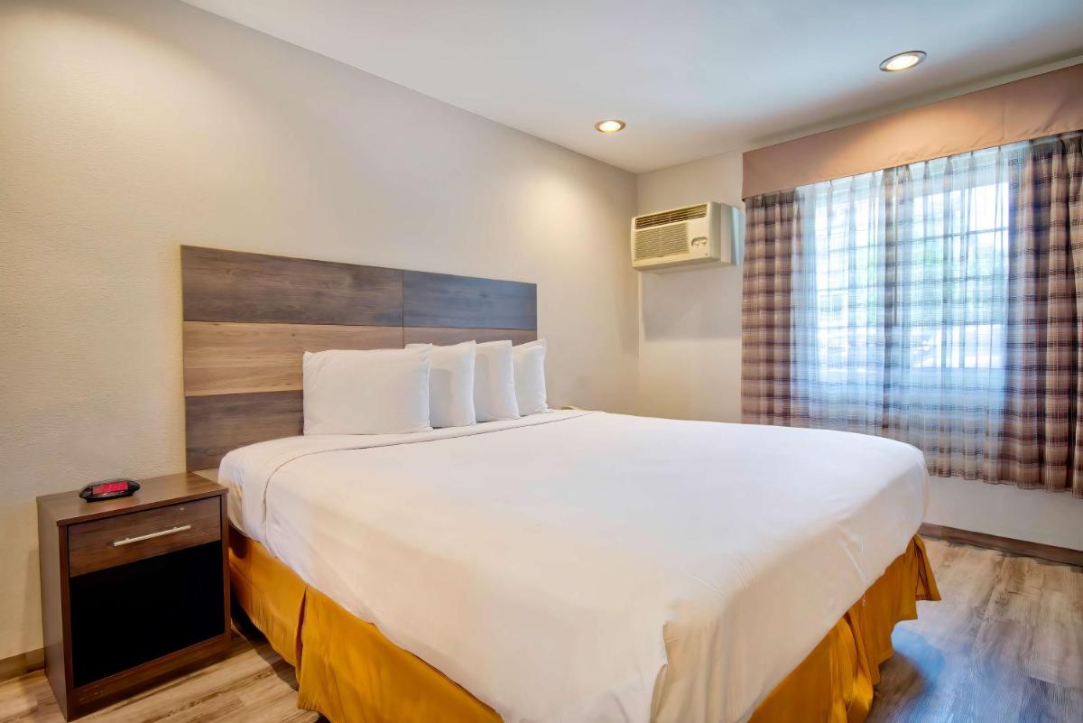 Travelodge by Wyndham Rosemead - image 6