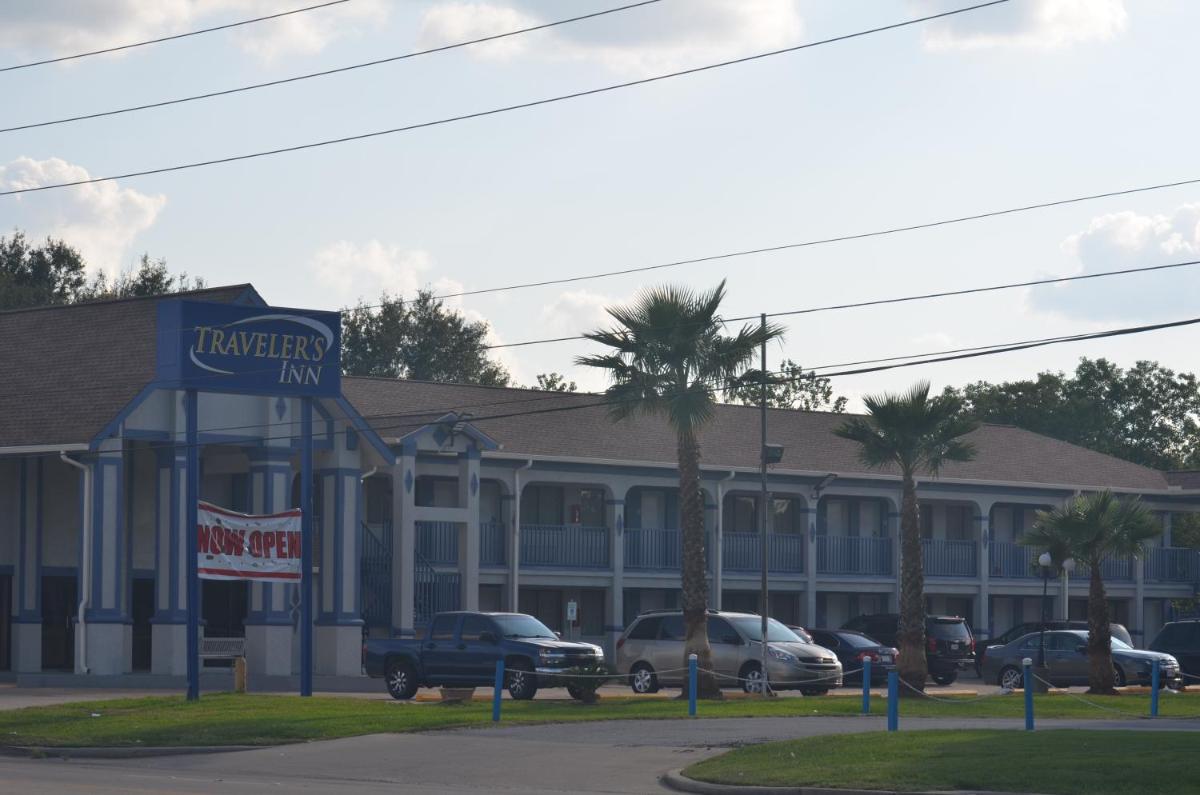 Travelers Inn - main image