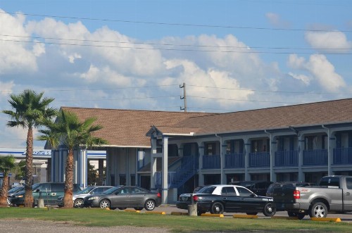Travelers Inn - image 18