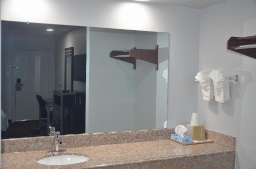 Travelers Inn - image 25