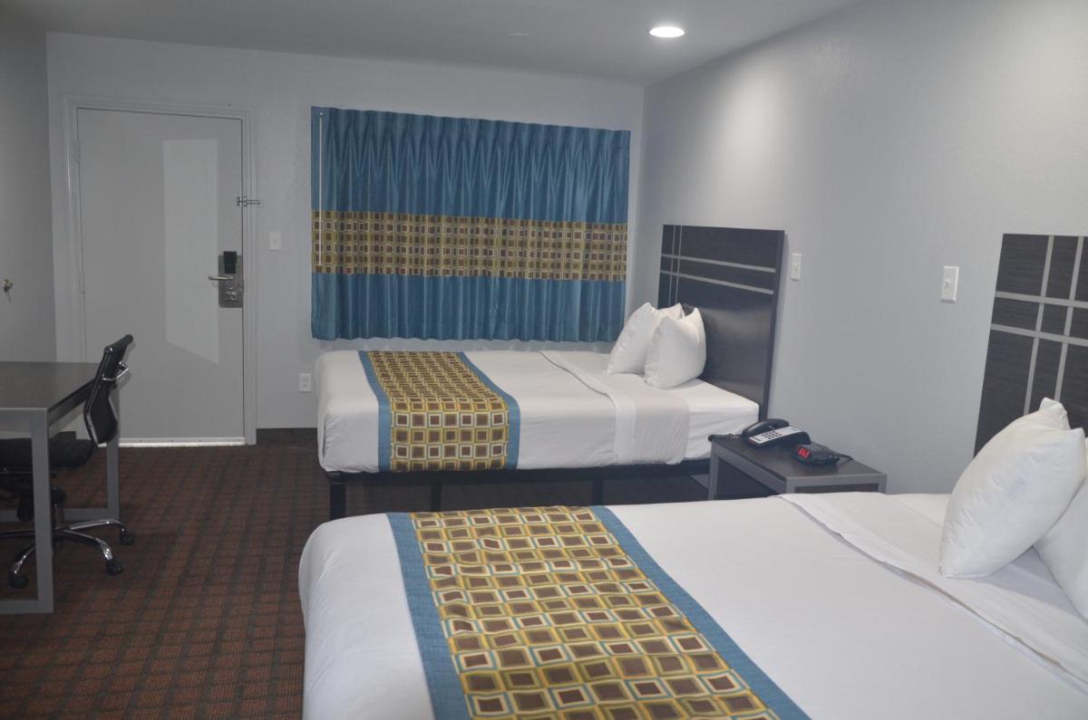 Travelers Inn - image 4