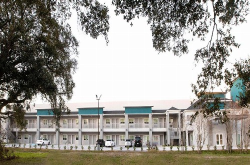 Express Inn - image 10